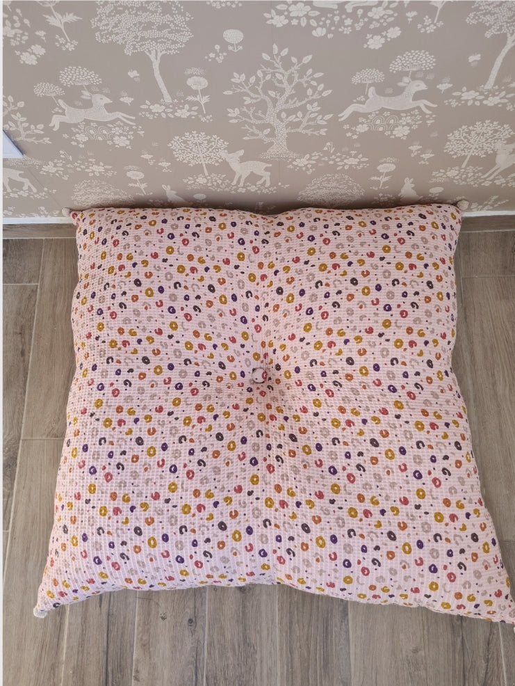 Πικέ Μαξιλάρα Δαπέδου 75x75cm με Κουμπί bazaar